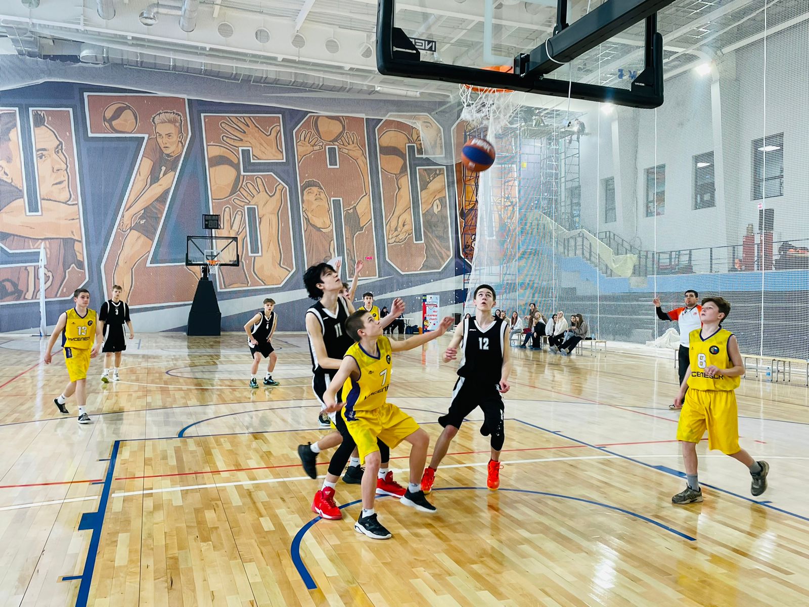 В КуZбассе состоялся региональный этап соревнований Кузбасской спортивной школьной лиги по баскетболу